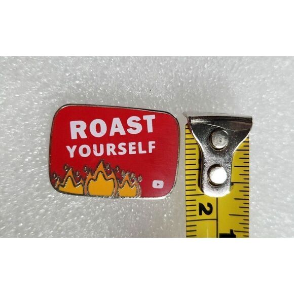 (You Tube) Roast Yourself Button Hat Pin YouTube Pinback Pin - Picture 3 of 4
